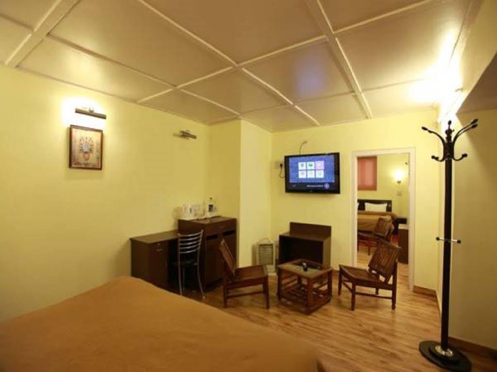 Torrentium alojamiento Shimla Exterior foto